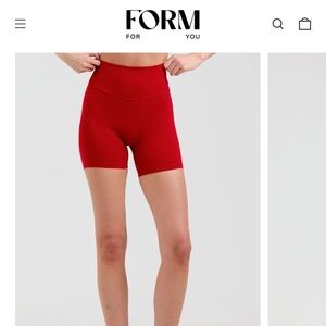 Form Activewear Core Shorts in Cherry - size small
